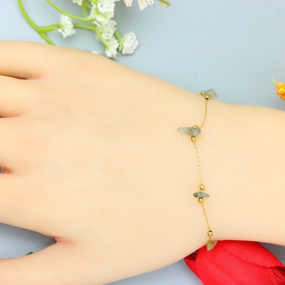 "Elegant & Trendy Bracelet, A Perfect Gift for Women, Thoughtful, EVCH1086 - Picture 1 of 12